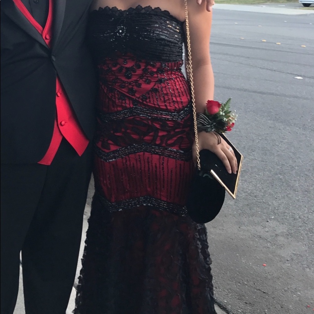 1920s red & black sequin dress